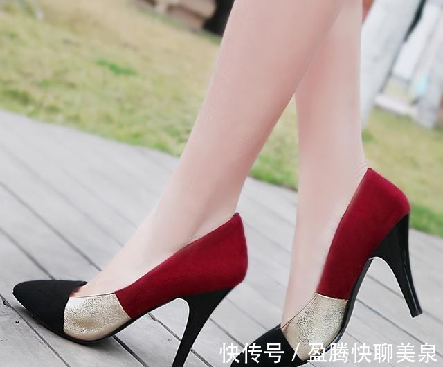简约|挑一双时尚尖头高跟鞋，让自己变得雅致而有品味