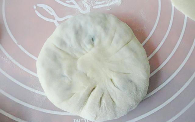  发面|春天一定要吃此做法的馅饼，不用发面，薄皮大馅，比饭店买的还香