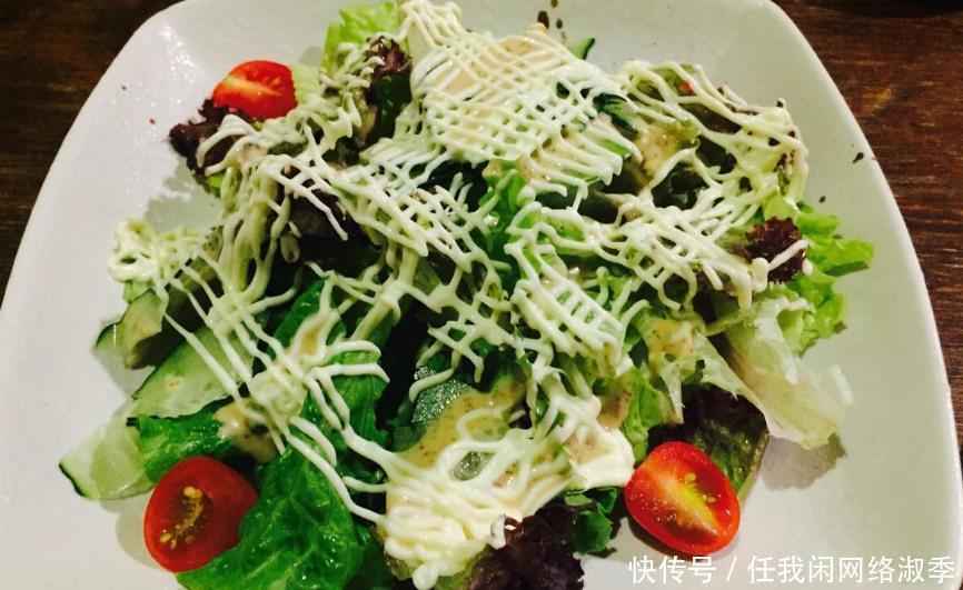 沙拉子|在制作生菜沙拉于凉鸡时,需注意,火候的力度大小哦