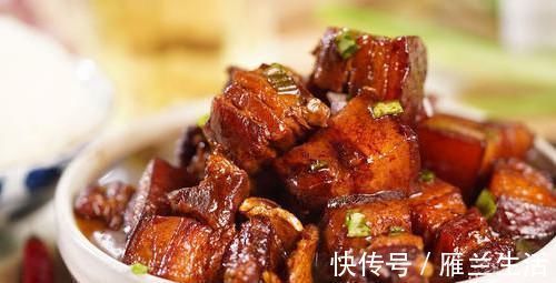 做红烧肉,这2种调味料一定不要放,否则肉柴还不香