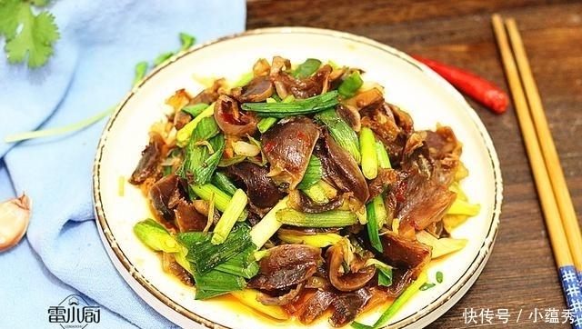 大热天, 最受欢迎的菜就是它了, 不油不腻, 下酒又下饭, 越吃越香