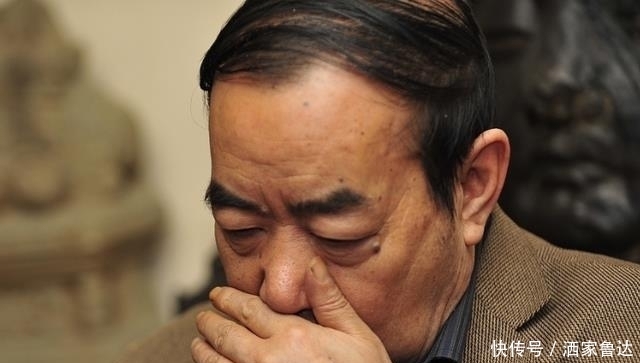 “文二代”贾浅浅被嘲借父上位,网友模仿创作大赛,分分钟变诗人