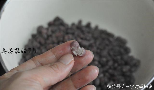 天气变凉,早餐别只蒸馒头!试试它吧,清甜软糯,早上好胃口!