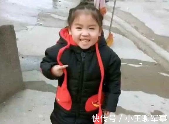 姥姥|双胞胎女儿一个给奶奶带,一个给姥姥带,看到照片后网友炸了