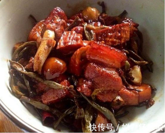 美食|美食推荐干豆角焖猪肉、葱爆五花肉、香辣豆腐、虎皮辣椒的做法