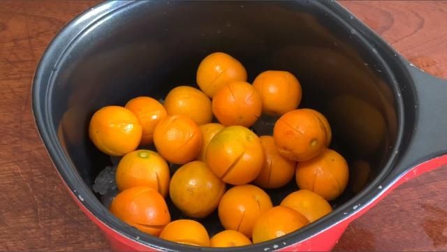 快过年了，遇到这种碱性水果别手软，寓意发财，营养极高，别错过