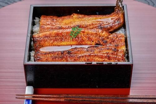 「日本美食」来日本之后必须要品尝的25道日本料理，附常用单词