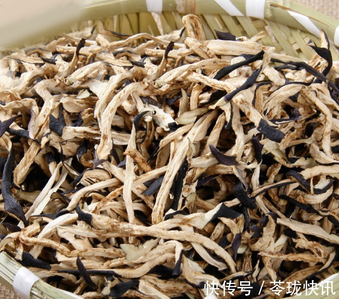 饭店|自晒茄子干，先焯水还是直接晒用对方法，1天晒好，软嫩有嚼劲
