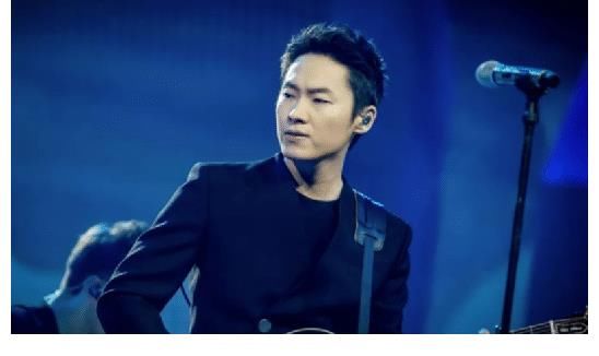 节目|《好声音》变味了，8位导师喧宾夺主，是看学员唱歌，还是看导师走秀？