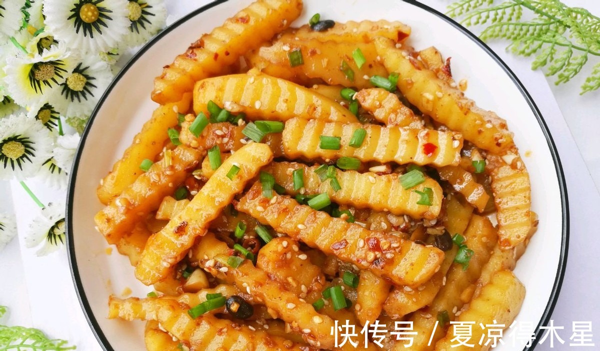 土豆条|自制凉拌狼牙土豆，比薯条还好吃，鲜香可口，大人孩子都爱吃！