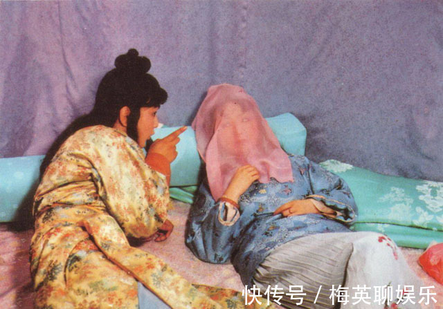 贾府#黛玉进贾府,只带了一老一少两个人,林如海的苦心,贾府无人能懂