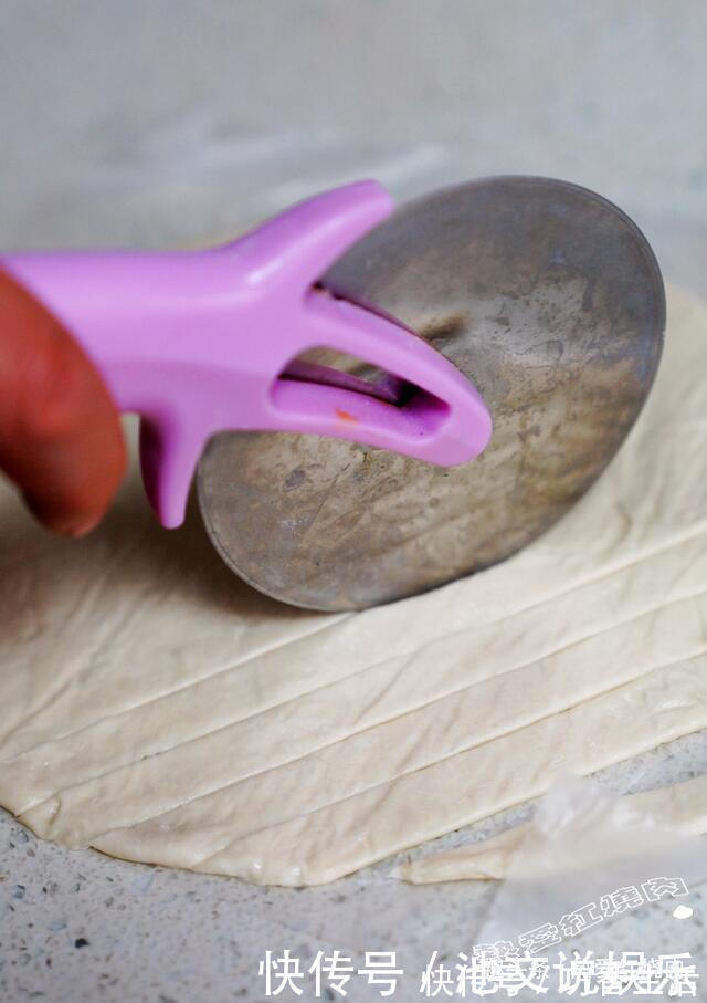 苹果的这个吃法太棒了,外酥里嫩又香甜,关键是做法简单不用和面