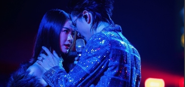 《披荊斬棘的哥哥》嫂子齊聚，唯獨(dú)少了她，因不想和情敵同臺？