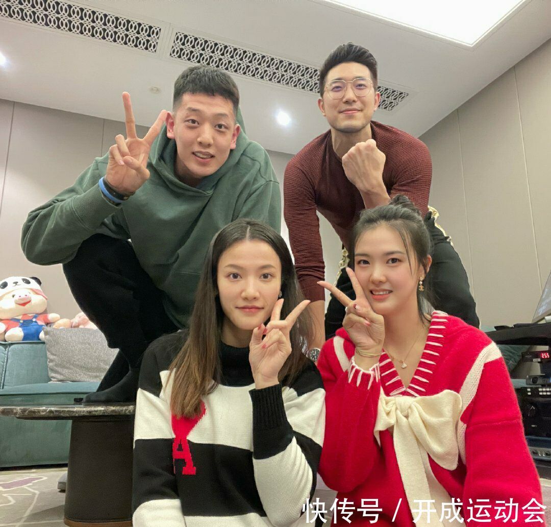 江苏男篮|沈梓捷与吴冠希同框迎春,大鸟女友颜值不输张常宁,身材娇小玲珑