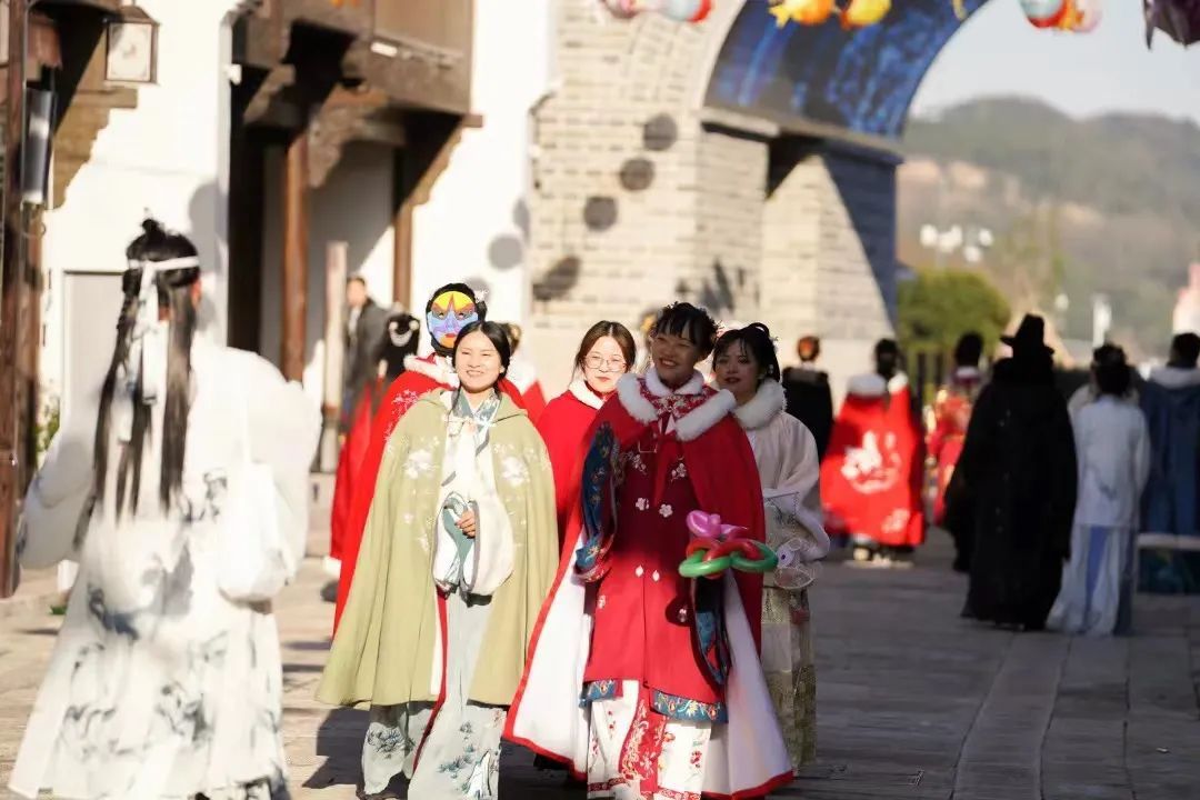 滑车|电影《女孩们的聚会》取景地美翻了，就在象山，太适合春游啦