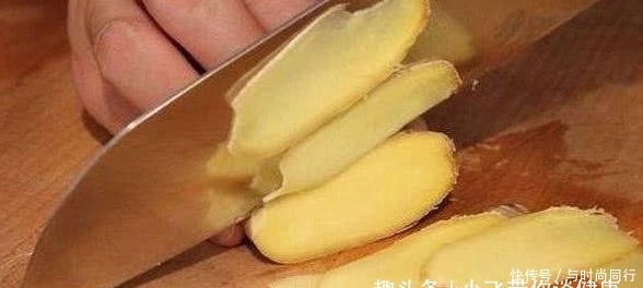 加蜂蜜一起|生姜和它“天生一对”!每天吃一点,排出黑臭宿便,瘦出小蛮腰