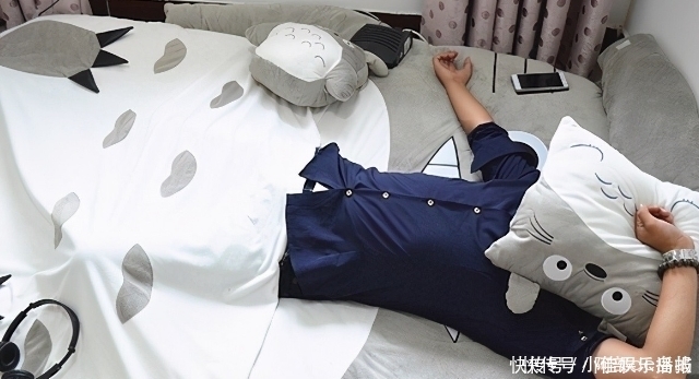医生|玉手镯越戴越黑,说明体内毒素越来越多?医生给出科学解释