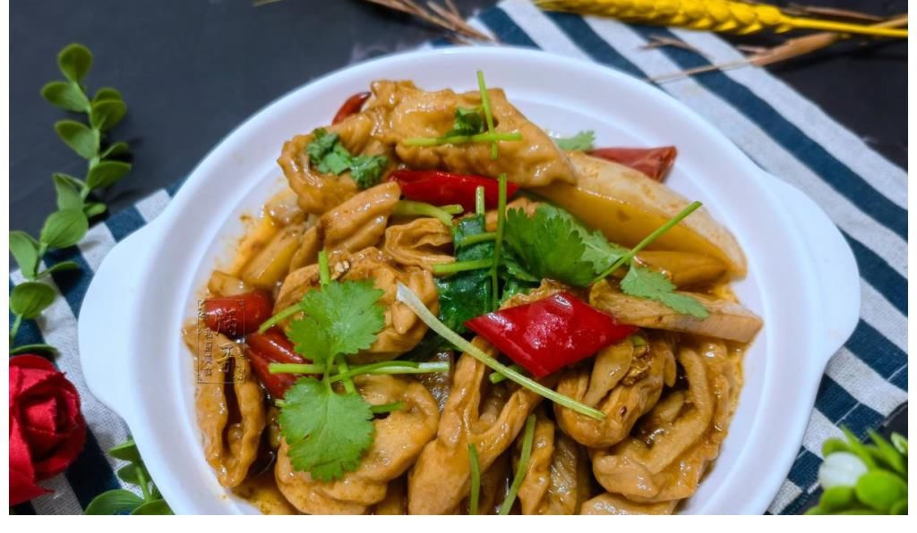 我家菜谱上的常客，有些人知道是什么部位后不敢吃，都说口味真重