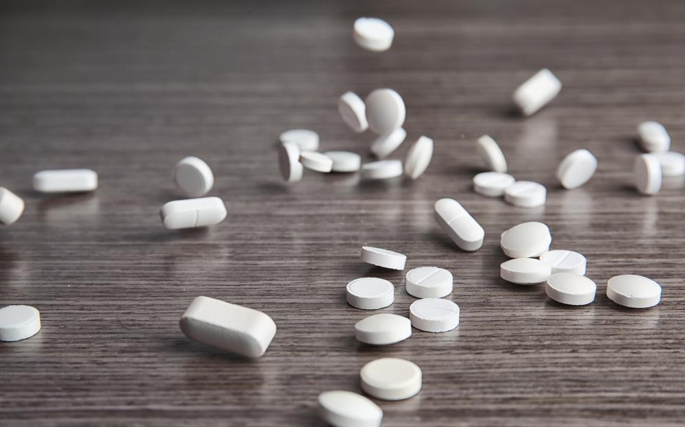 血压|天天吃降压药，血压却降不下来降压药吃错等于白吃，注意4个关键