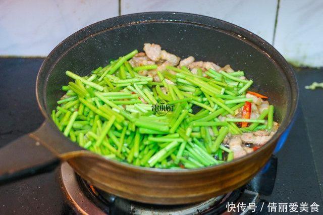 茼蒿茎|这个菜貌不惊人,却营养丰富,可惜很多人冷落了它!