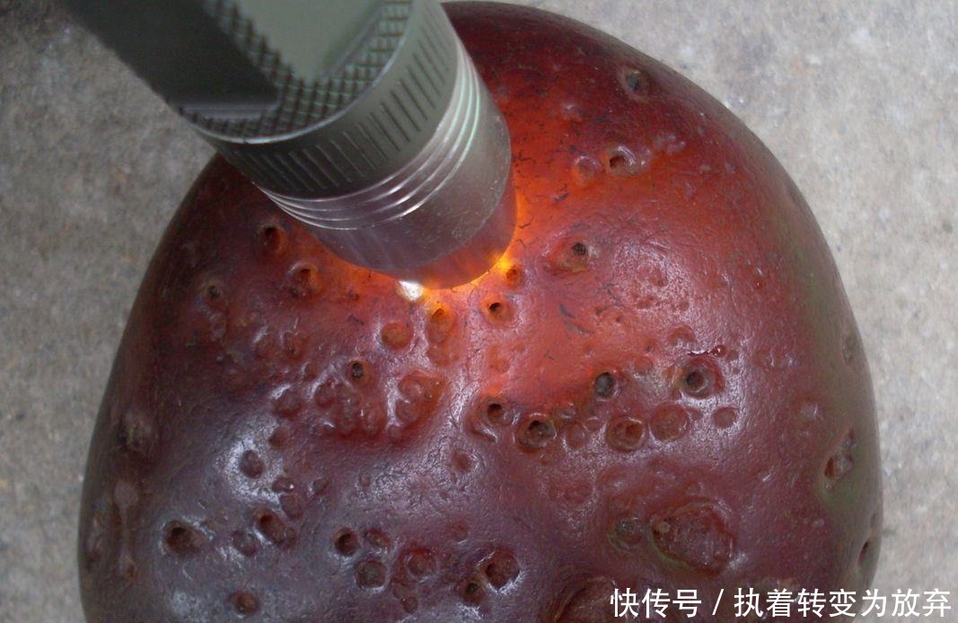 名贵宝石什么是玛瑙!