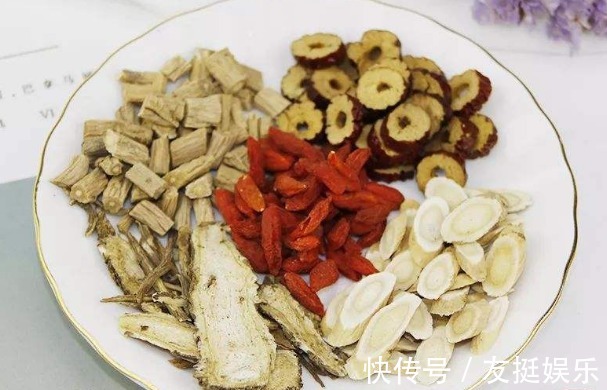 营养物质|黄芪被称为“赛人参”,补气养血,增强免疫,3种用法很少有人知