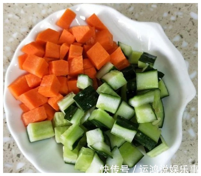下酒菜|天热最爱凉拌菜，教你凉拌花生米，两分钟就学会，清淡爽口