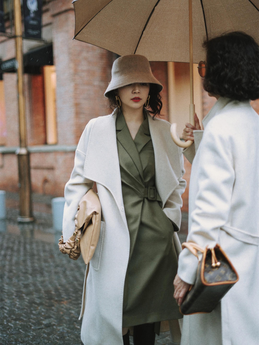 时尚搭配 想要穿出大衣的精髓，就看看三木博主的时尚搭配，保暖洋气又高级