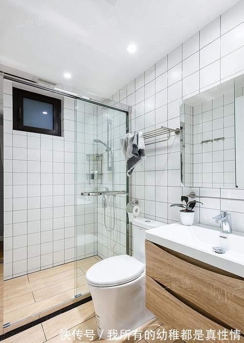 铺地|谁家厕所还用瓷砖铺地?这年头厕所用瓷砖,都是嫌家里事不够多