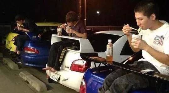 你见过反人类设计的汽车设计吗网友设计师喝醉了