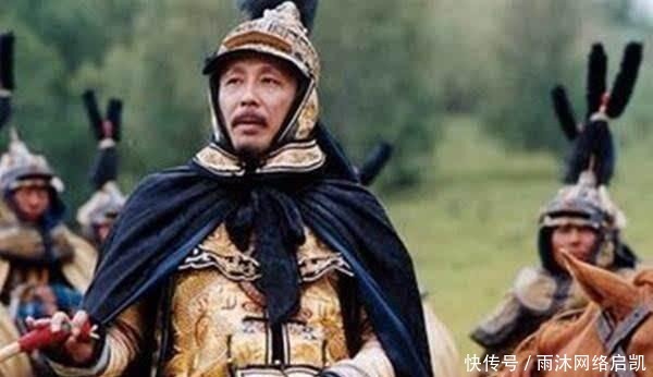  祭拜|康熙祭拜孔子墓时不下跪，一大臣遮住碑上的一个字，康熙马上跪下