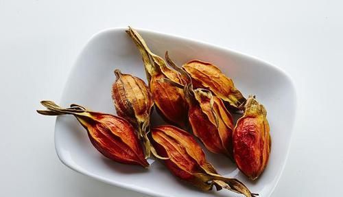  降尿酸|尿酸高，蔬菜也不能乱吃，4种菜劝你拉黑，当心痛风'步步逼近'