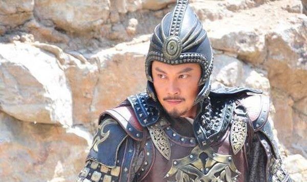 排名第十九的梁山好汉与秦明不分高下,面对关胜仅支撑十个回合