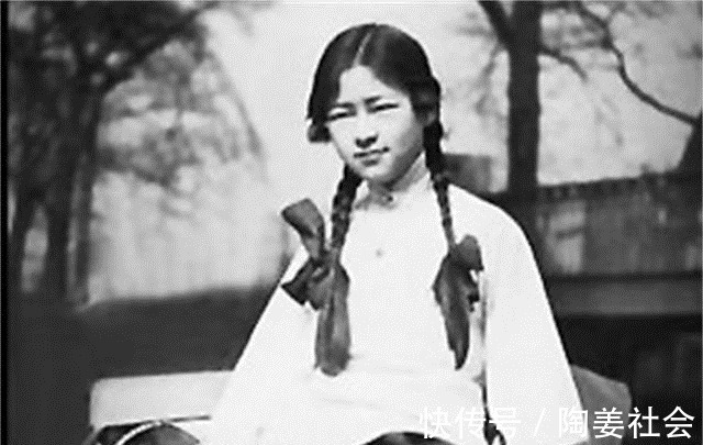 梁思成！梁思成再婚，金岳霖在林徽因墓前喝了一夜的酒，他说：我怕她伤心