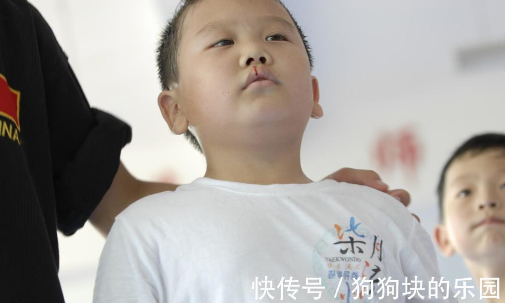 孩子|当孩子开始顶嘴,说这三句话很管用,父母要知道