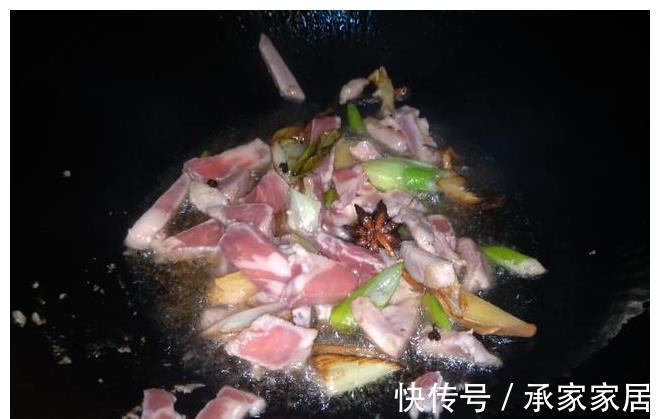 炒菜花|炒菜花时,直接下锅易夹生,多加1步,菜花香嫩好吃
