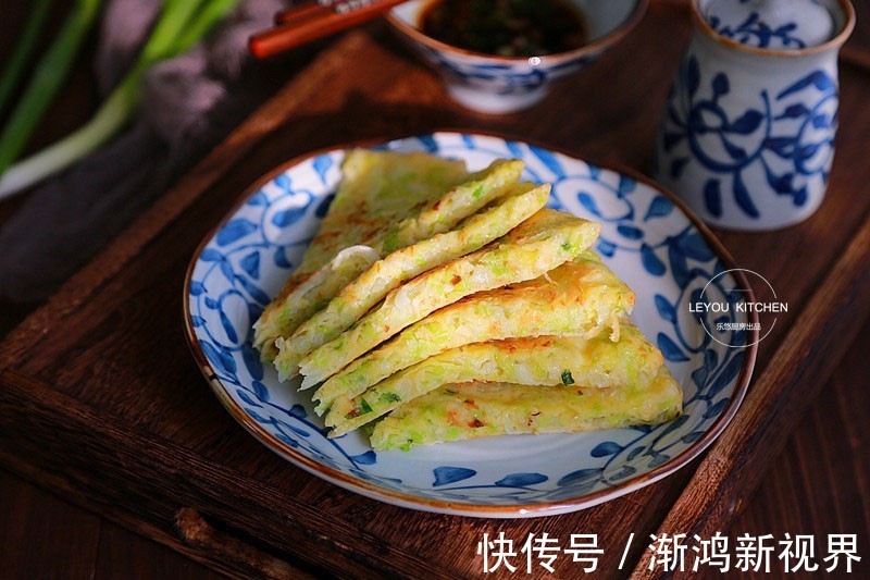 16道懒人烙饼，不用揉面，拌好面糊就能烙，放凉后还是软软的