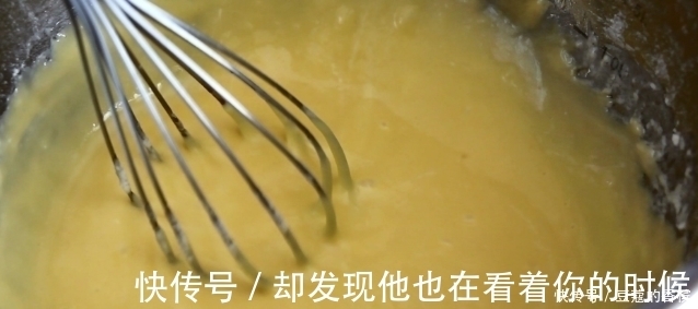 蛋糕|用电饭锅做蛋糕原来这么简单,面粉和鸡蛋一搅,比蛋糕店买的好吃