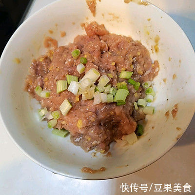 好吃|不正宗的四川香碗这么好吃，大饭店的经常这么做，