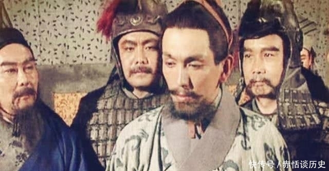 击败|此人深受刘备喜爱，曾击败张飞庞统，为何诸葛亮却将其斩杀？