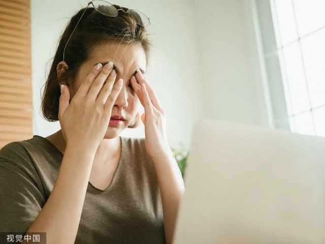 感光细胞|为什么揉眼睛时，会看到奇怪的图案？咋回事？