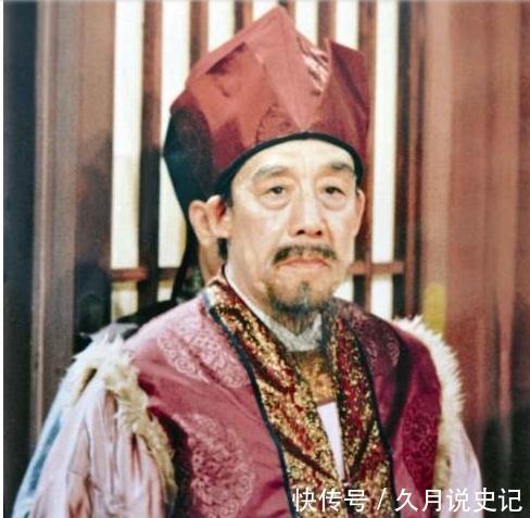 王夫人&贾政看中了两个女孩给宝玉、贾环做小老婆,她们分别是谁?