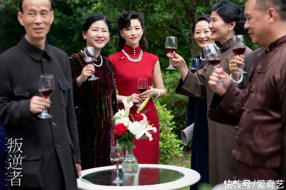 国风|盘点女明星夏日出街造型，这些加分“小心思”你 get 了吗？