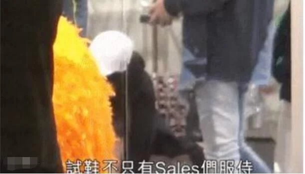 向佐郭碧婷牵手