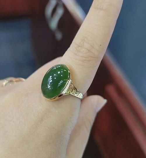 批发价格|元旦入手两个戒指,有懂的行家帮忙看看?