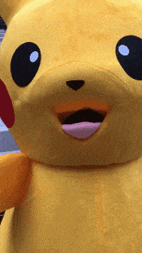 |搞笑GIF趣图：有一次和男友吵架了在电话里哭