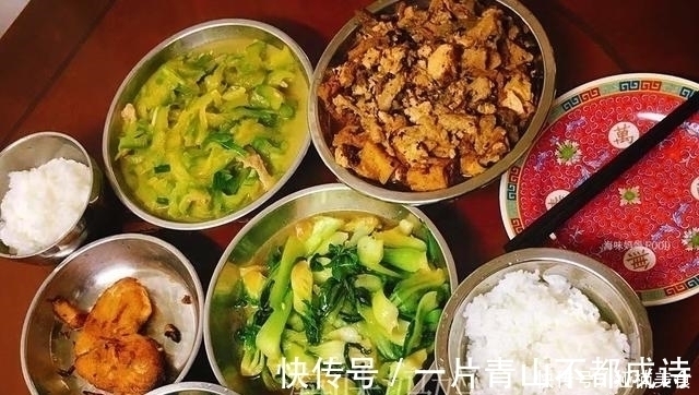 88岁的外婆，每天吃4个硬菜，14天不重复，样样美味可口