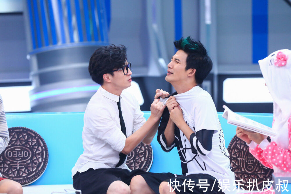 ‘行走CD’劉宇寧離開歌壇？張碧晨、蕭敬騰、單依純變身團(tuán)戰(zhàn)笑點