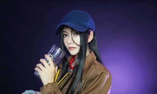 蛊毒|一人之下：大神同时COS男女角色，冯宝宝本人出装，小师叔太气质