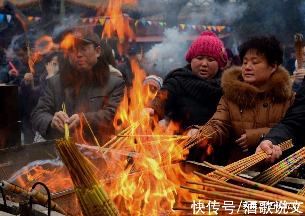 佛教#中国人拜神不信神，磕头烧香做交易，敢和老天讨价还价